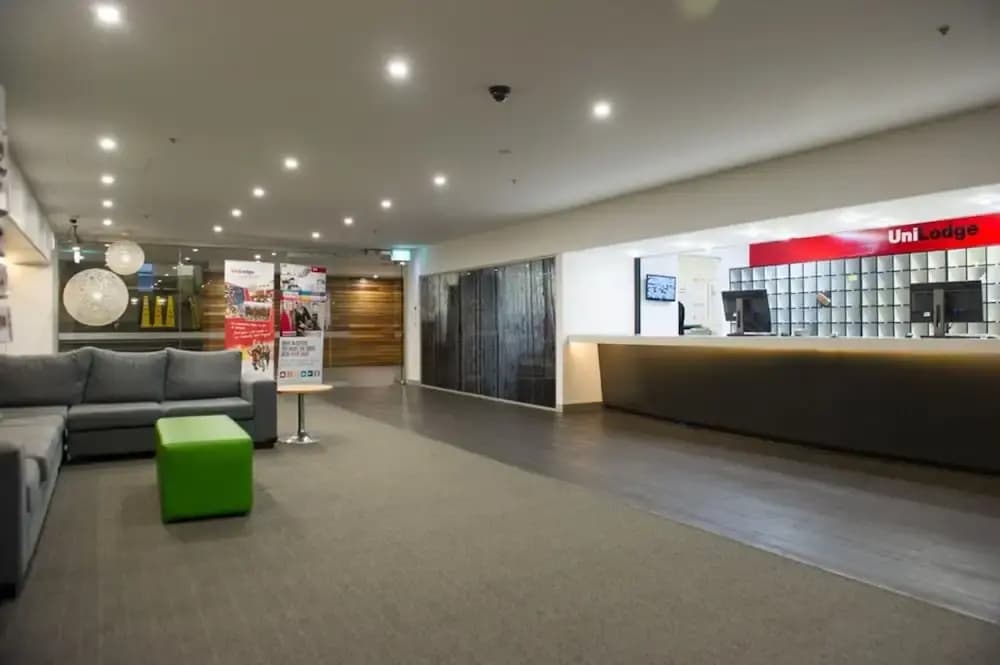 Holistay at Melbourne Central Apartment - photo 8