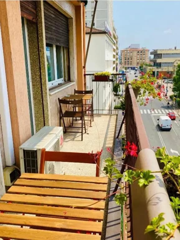 Pang's Guesthouse - photo 9