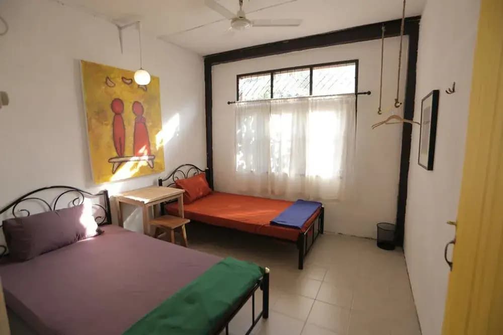 Maroom Art Hostel - photo 2