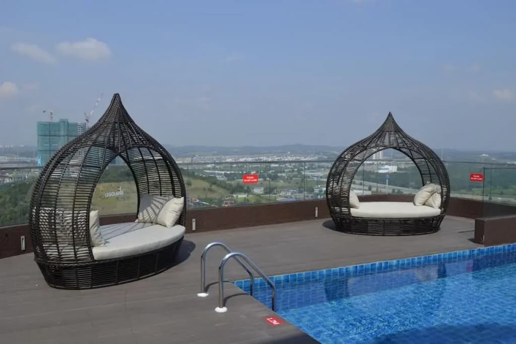 ❤️Theme Park Suite w Legoland View & rooftop pool - photo 2