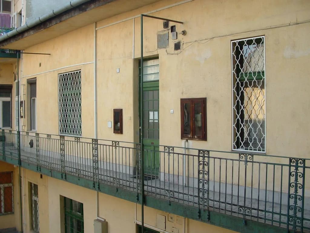 Ace Hostel - photo 1