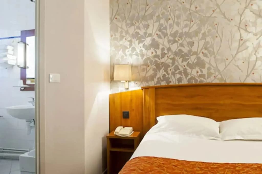 Timhotel Montmartre - photo 36
