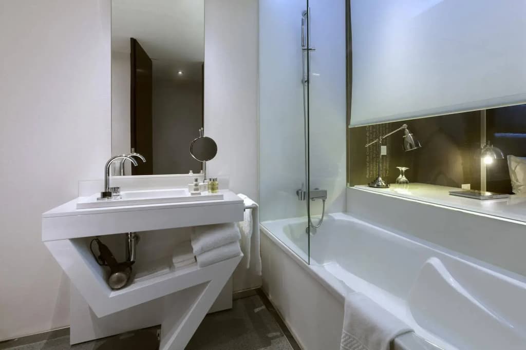Lisboa Carmo Hotel - photo 10