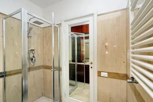 Pantheon Lyuxury Apartment - photo 9