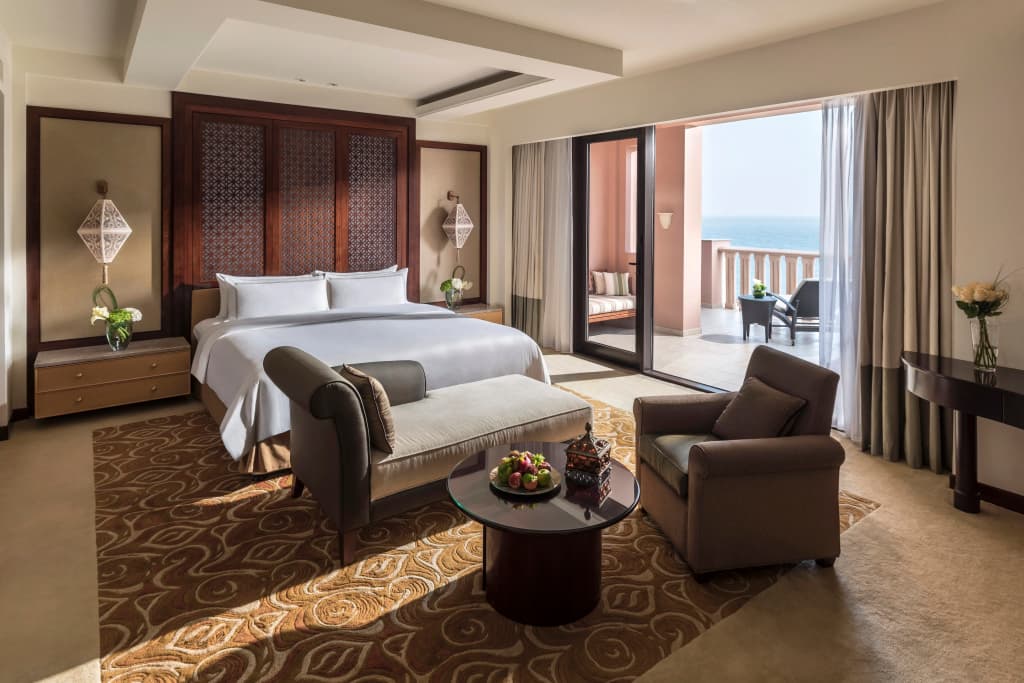 Al Husn Muscat Hotel - photo 33