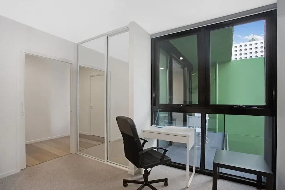 Astra Apartments Carlton - photo 3