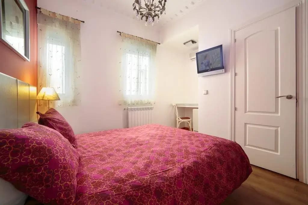 Hostal Adria Santa Ana - photo 4