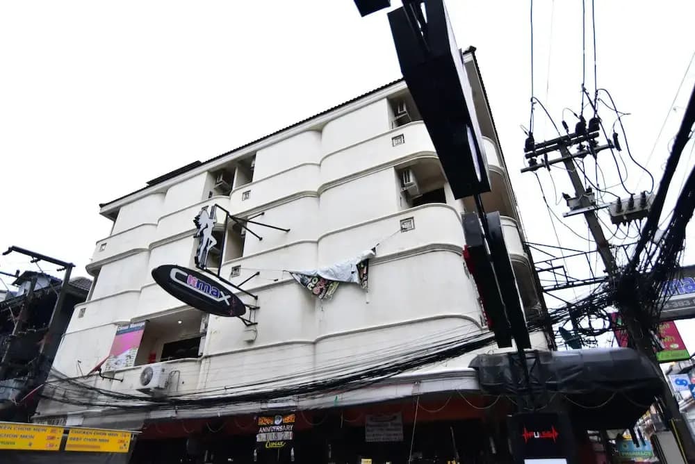 Climax Hotel - photo 1