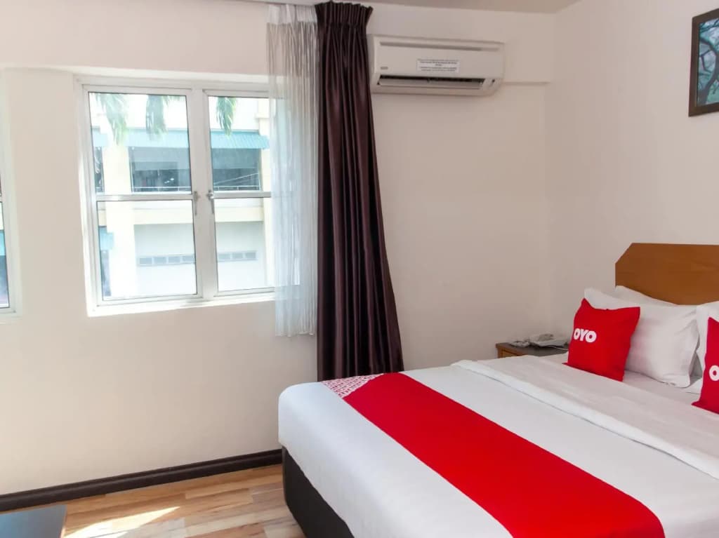 OYO 89945 Marine Bay Hotel - photo 2