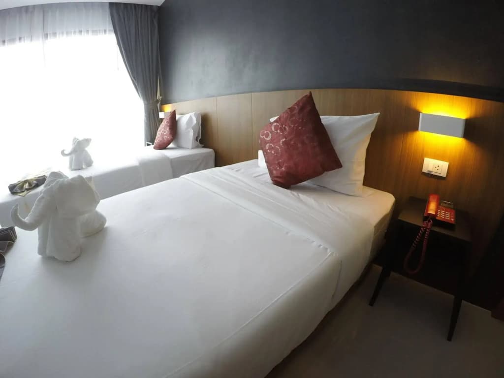 Phoenix Grand Hotel - photo 3