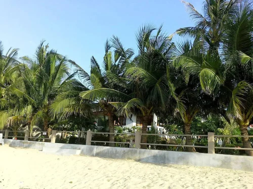 Krisada Beach Resort - photo 18