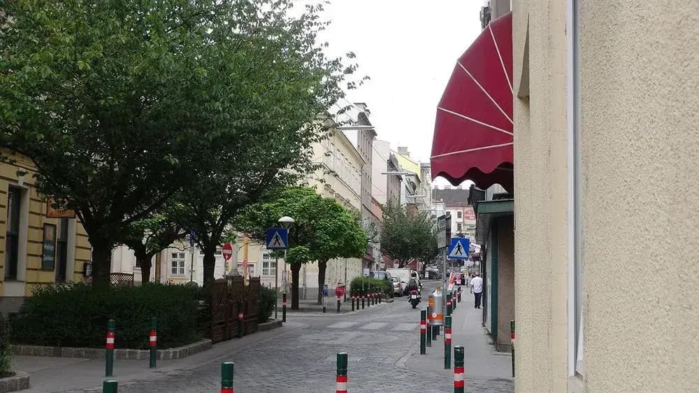 Pension De Lux - photo 16