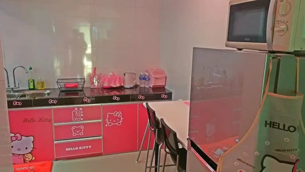 Hello Kitty Signature Suite - photo 27