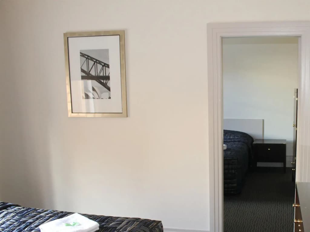 Royal Exhibition Hotel - photo 6