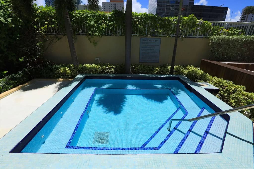Pelican Residence at One Broadway - photo 15