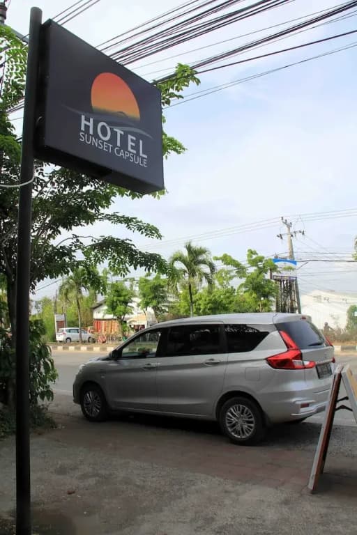 Hotel Sunset Capsule Hostel - photo 8