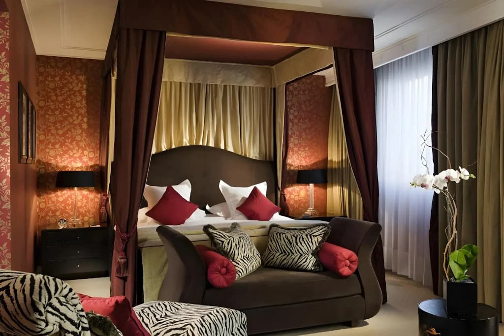 Warwick Champs-Elysées Hotel - photo 5