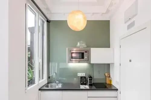 Home Suite Home Gran Via - photo 4