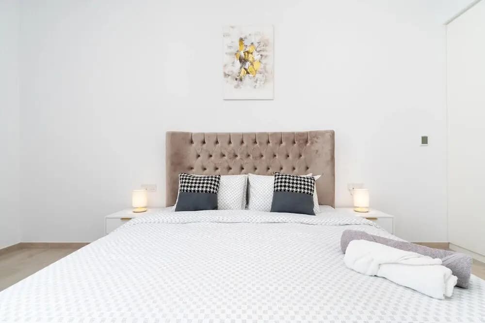 SuperHost - Tranquil Cozy Apartment in the Heart of JVC - photo 4