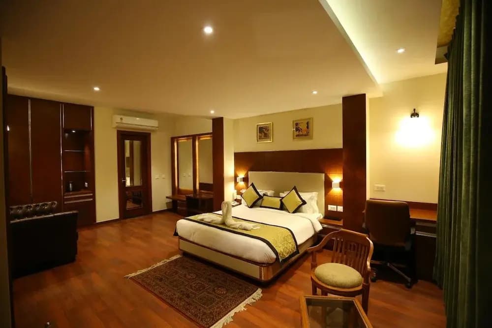 The IC's Hotel - photo 7