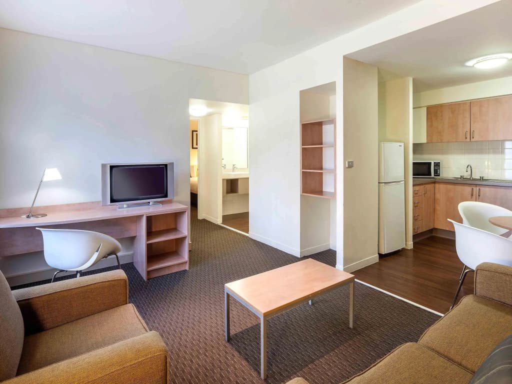 ibis Melbourne Hotel and Apartments - photo 3