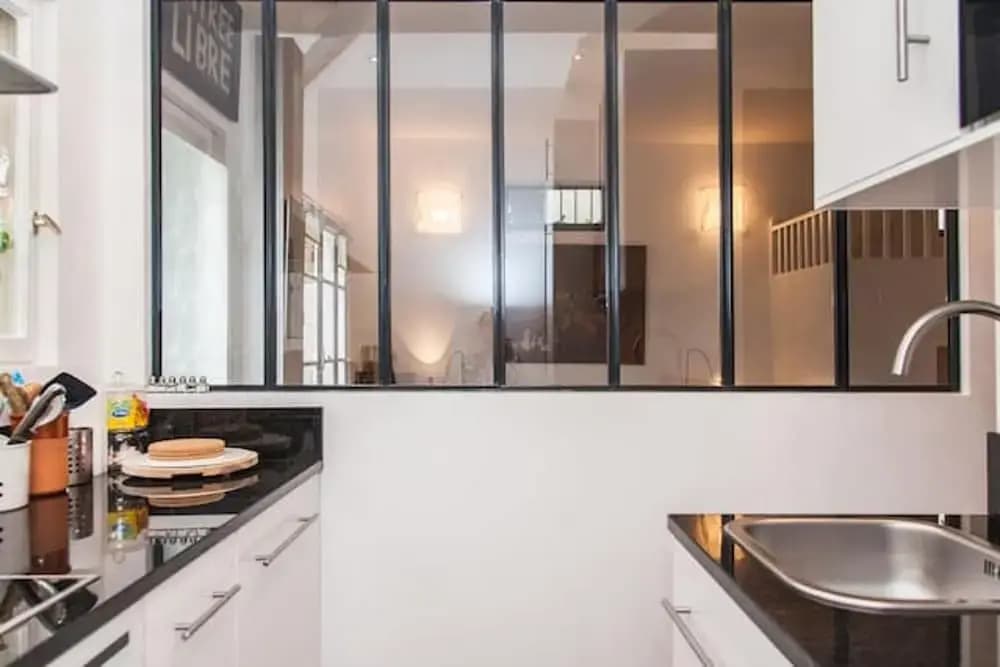 House With 4 Bedrooms in Paris, With Wifi - photo 19