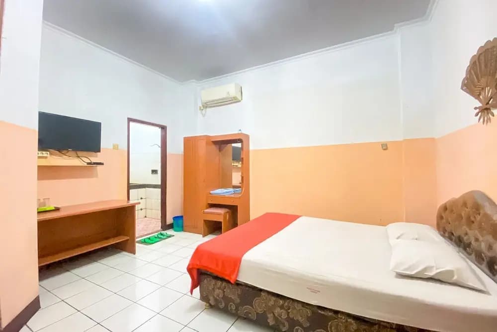 Hotel Garuda RedPartner - photo 7