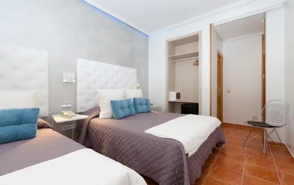 Hostal Las Fuentes - Adults Only - photo 19