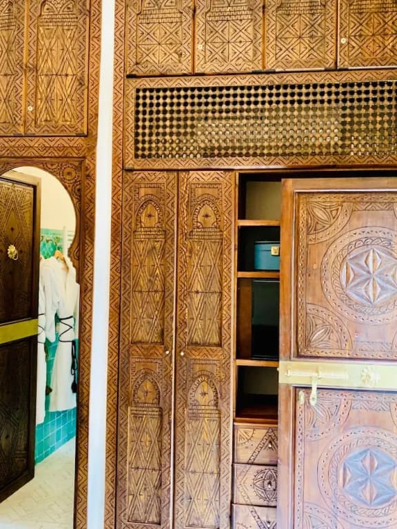 Riad Yasaman - photo 25