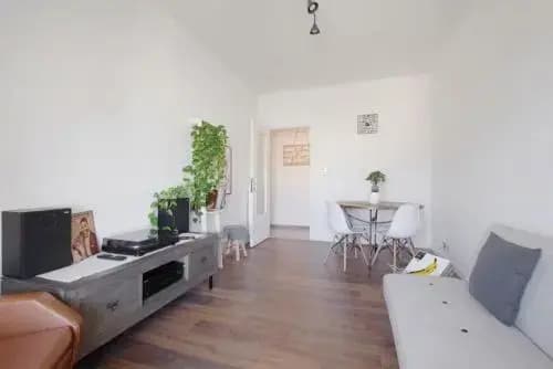 Eufonia Vinyl Friendly Apartment - photo 3