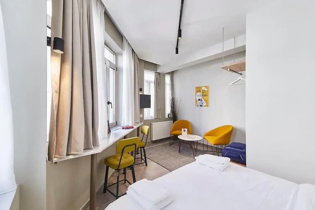 Explore Athens from an uber-central studio! - photo 2