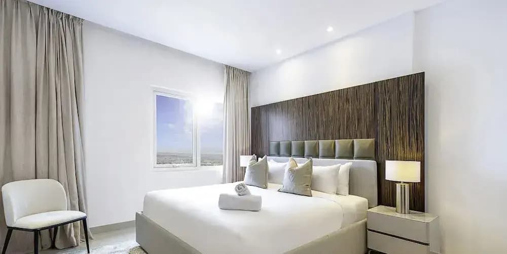 LUX  The Bonnington JLT Suite 2 - photo 19