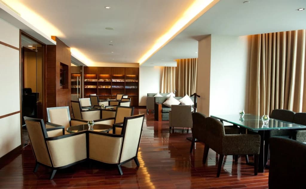 Crowne Plaza West Hanoi Residences - photo 22