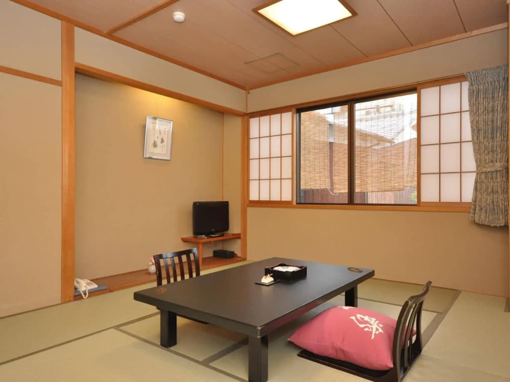 Gion Ryokan Karaku - photo 4