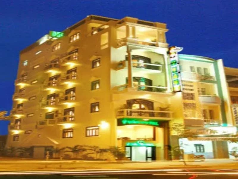 Y Van Hotel - main photo