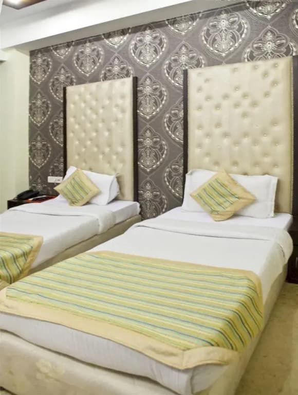 Capital O 312 Hotel Aster Inn - photo 11