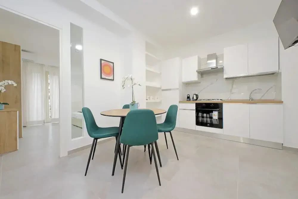 YCH Bagnera Suites - photo 31