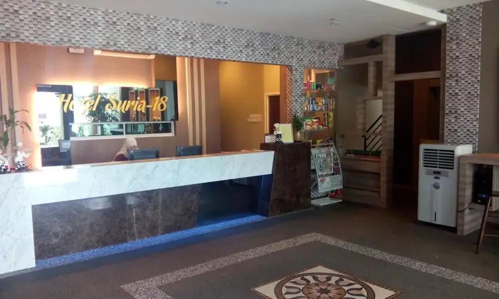 Hotel Suria 18 - photo 2