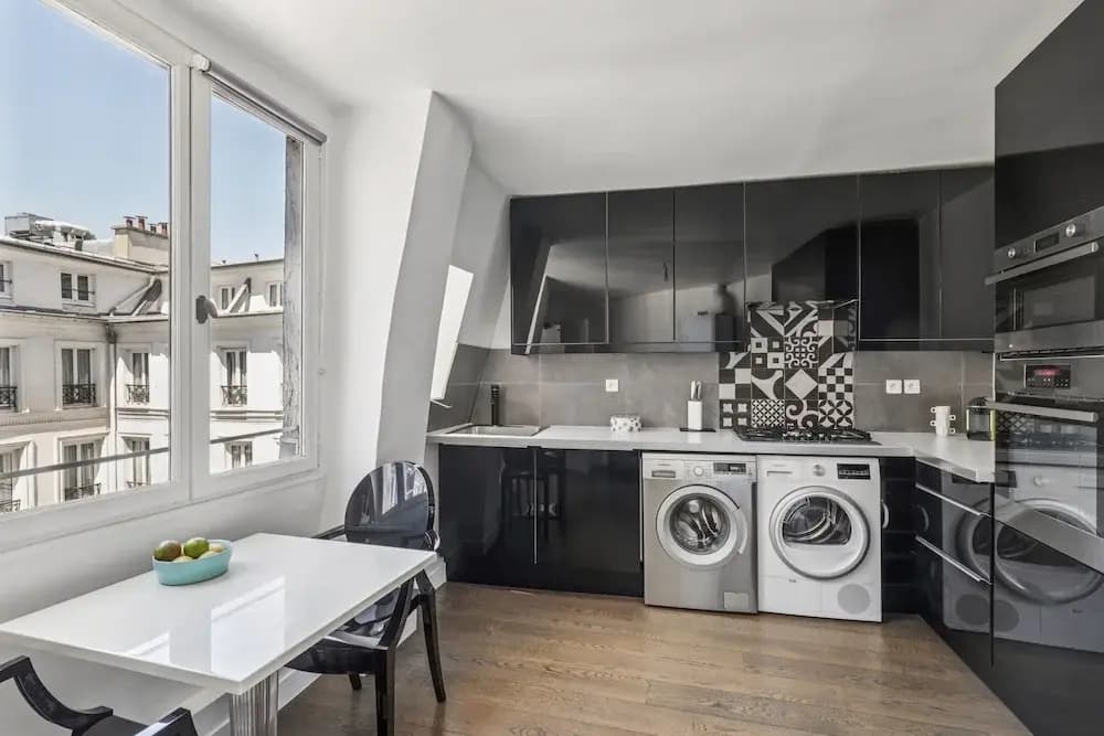 Cozy 2BR Near Parc Monceau & Opera - photo 11