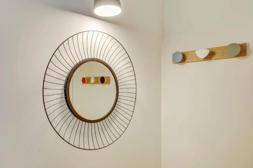 Central & Stylish Renovated Parisian Apt / 6-8 Guests - photo 9
