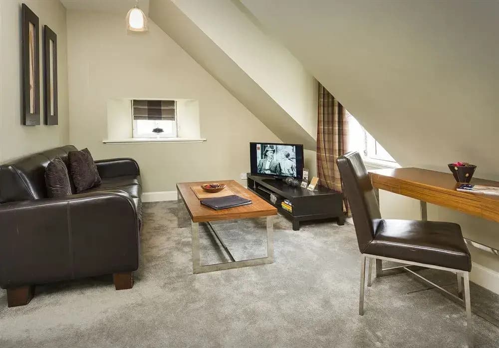 Nicolson Apartments - photo 25