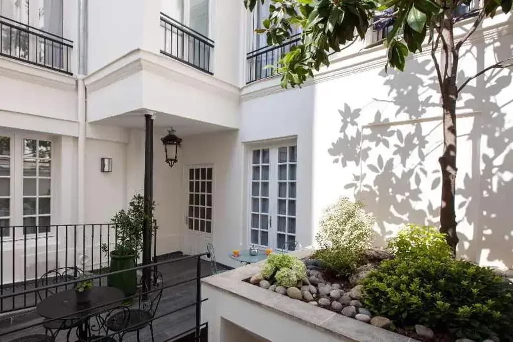 Hôtel Les 3 Poussins - photo 1