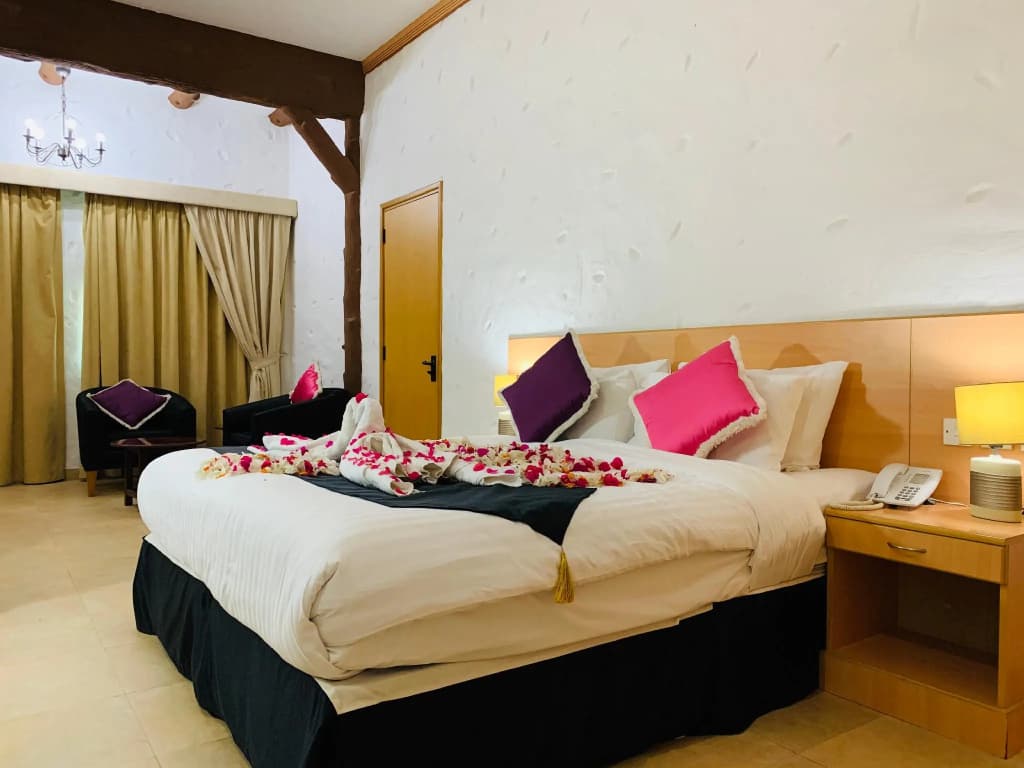 Safari Village Executive Suites - photo 2