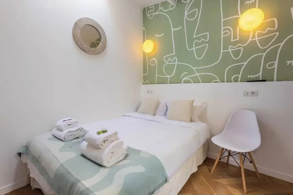 Exceptional Apartment - 3br/8p - Pigalle - photo 3