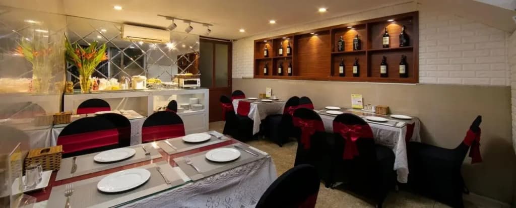 Ritz Boutique Hotel - photo 17