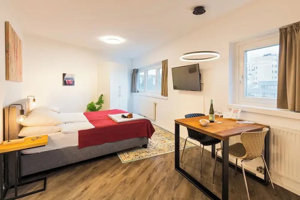 URBAN ISLAND - Riverside Apartments - photo 44