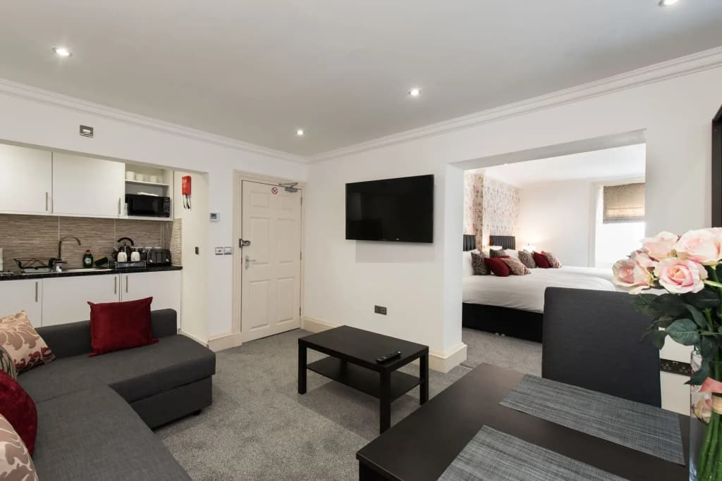 Royal Princes Suites - photo 5