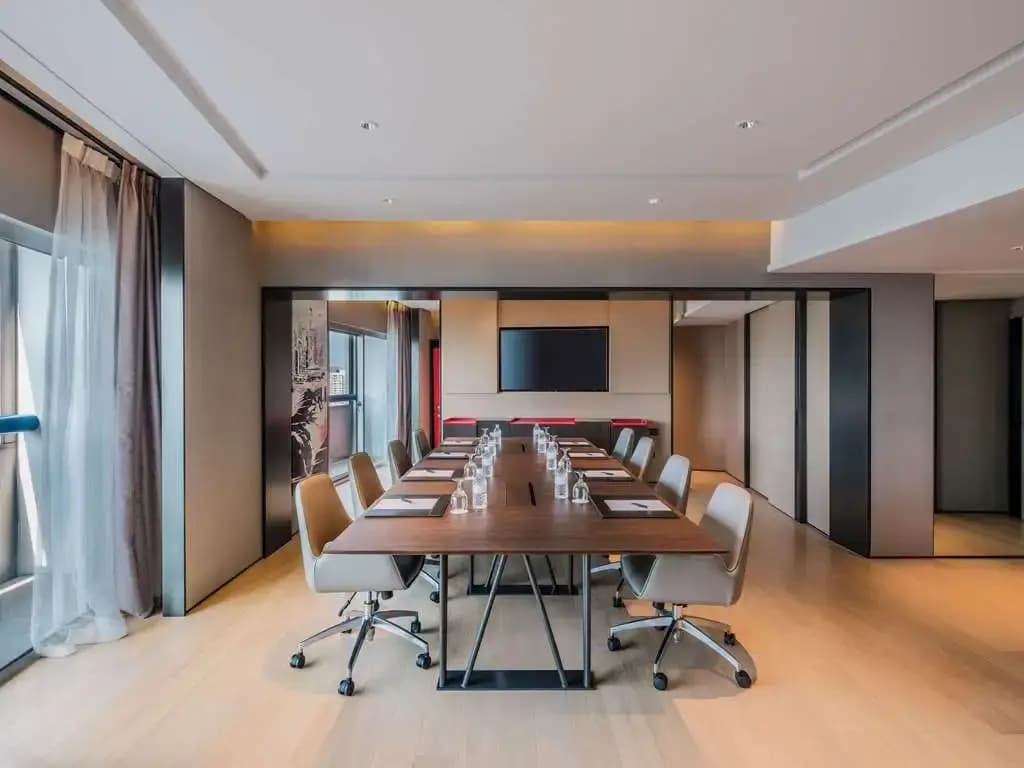 Swissôtel Residences Corniche Park Towers - photo 29