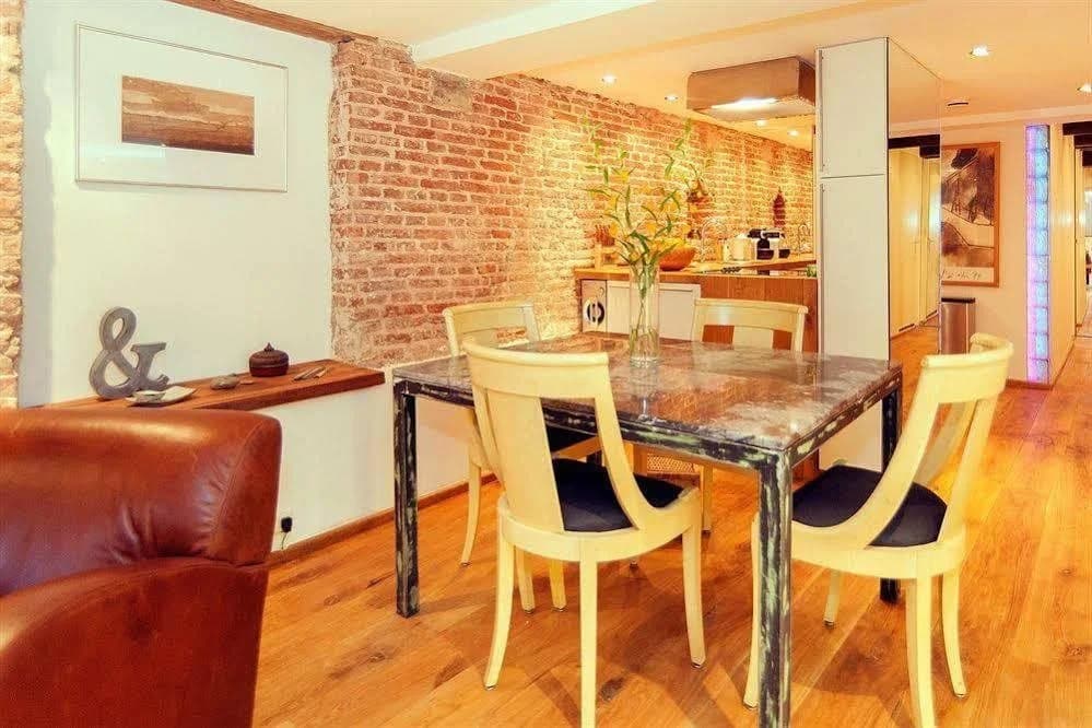 Oak and Marble Residence - photo 18