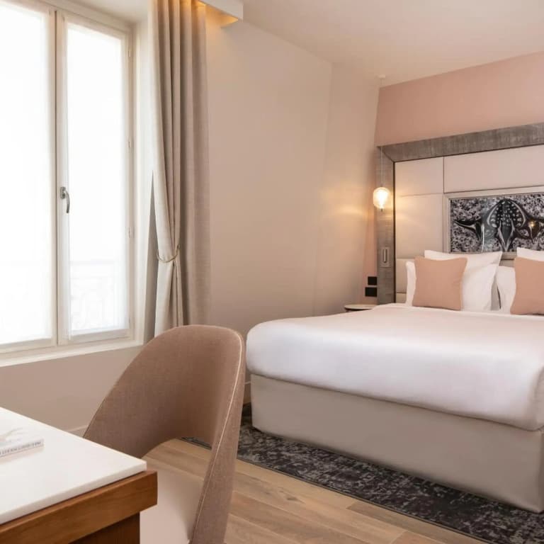 Hotel Des Champs Elysees - photo 32